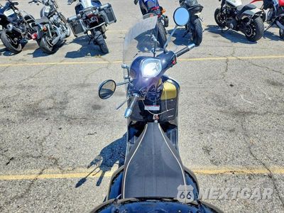Zdjęcie 6 z 10 samochodu: 2018 VESPA GTS 250 VIN:ZAPMA39L2J5100357 - miniatura