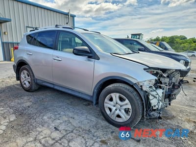 Czwarte zdjęcie samochodu z boku: 2014 TOYOTA RAV4 LE VIN:JTMBFREV7EJ007237 - miniatura