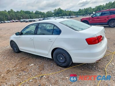 Drugie zdjęcie samochodu z przodu: 2014 VOLKSWAGEN JETTA BASE VIN:3VW2K7AJ7EM409116 - miniatura