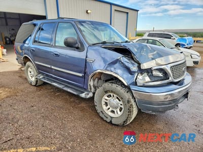 Czwarte zdjęcie samochodu z boku: 2002 FORD EXPEDITION XLT VIN:1FMPU16LX2LA09747 - miniatura