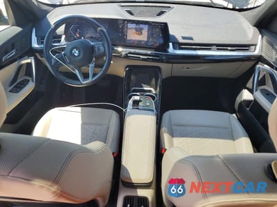 Zdjęcie 8 z 13 samochodu: 2023 BMW X1 XDRIVE28I VIN:WBX73EF07P5X88527 - miniatura