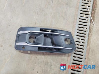 Zdjęcie 13 z 14 samochodu: 2019 AUDI Q7 PREMIUM PLUS VIN:WA1LHAF70KD024837 - miniatura