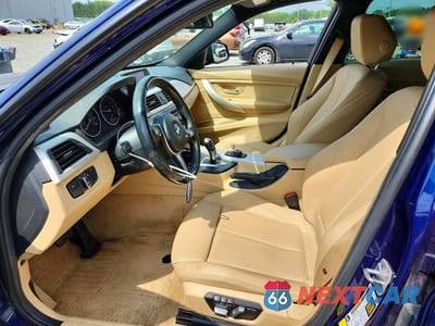 Zdjęcie 7 z 12 samochodu: 2016 BMW 320 XI VIN:WBA8E5G58GNU20246 - miniatura