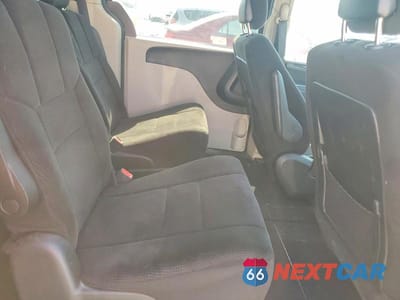Zdjęcie 11 z 13 samochodu: 2013 DODGE GRAND CARAVAN SE VIN:2C4RDGBGXDR634491 - miniatura