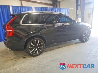 Trzecie zdjęcie samochodu z tyłu: 2020 VOLVO XC90 T6 MOMENTUM VIN:YV4A22PK1L1596118 - miniatura