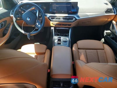 Zdjęcie 8 z 12 samochodu: 2023 BMW 330XI VIN:3MW89FF01P8D61060 - miniatura