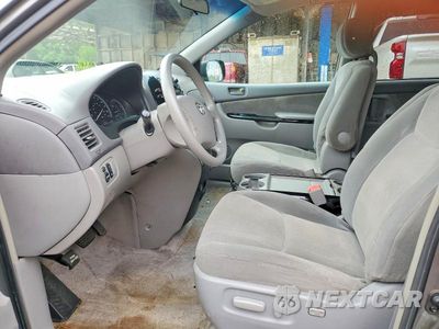 Zdjęcie 7 z 13 samochodu: 2005 TOYOTA SIENNA CE 7 PASSENGER VIN:5TDZA23C15S362168 - miniatura