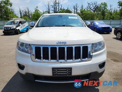 Piąte zdjęcie samochodu w środku: 2011 JEEP GRAND CHEROKEE LIMITED VIN:1J4RR5GG1BC714468 - miniatura