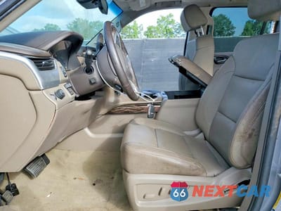 Zdjęcie 7 z 14 samochodu: 2018 GMC YUKON XL C1500 SLT VIN:1GKS1GKC1JR293706 - miniatura