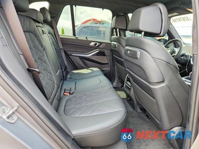 Zdjęcie 11 z 13 samochodu: 2026 BMW X5 XDRIVE40I VIN:5UX23EU04T9136704 - miniatura