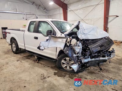 Czwarte zdjęcie samochodu z boku: 2018 FORD F150 SUPER CAB VIN:1FTEX1EB7JFB47433 - miniatura