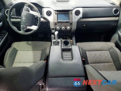 Zdjęcie 8 z 12 samochodu: 2017 TOYOTA TUNDRA SR5 VIN:5TFDY5F19HX610313 - miniatura