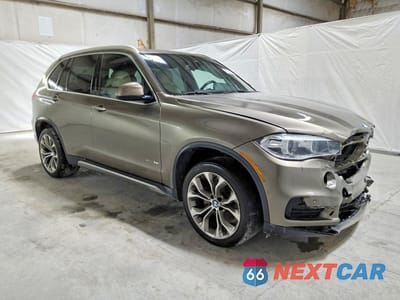 Czwarte zdjęcie samochodu z boku: 2018 BMW X5 XDRIVE35I VIN:5UXKR0C54J0Y04789 - miniatura
