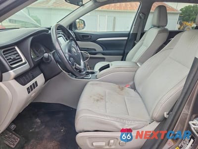 Zdjęcie 7 z 13 samochodu: 2014 TOYOTA HIGHLANDER LE PLUS VIN:5TDZKRFH8ES014915 - miniatura