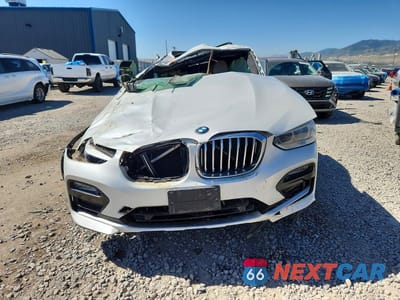 Piąte zdjęcie samochodu w środku: 2019 BMW X4 XDRIVE30I VIN:5UXUJ3C52KLG51866 - miniatura