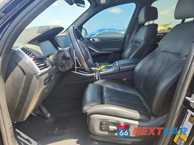 Zdjęcie 7 z 13 samochodu: 2021 BMW X5 XDRIVE45E VIN:5UXTA6C05M9E28447 - miniatura