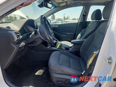 Zdjęcie 7 z 12 samochodu: 2020 HYUNDAI IONIQ SEL VIN:KMHC85LC5LU239951 - miniatura