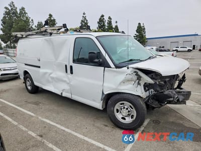 Czwarte zdjęcie samochodu z boku: 2021 CHEVROLET EXPRESS G2500 VIN:1GCWGBFP6M1253622 - miniatura