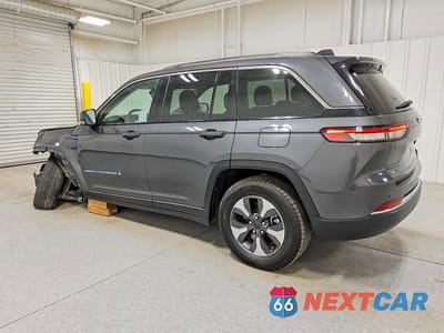 Drugie zdjęcie samochodu z przodu: 2022 JEEP GRAND CHEROKEE LIMITED 4XE VIN:1C4RJYB60N8717012 - miniatura