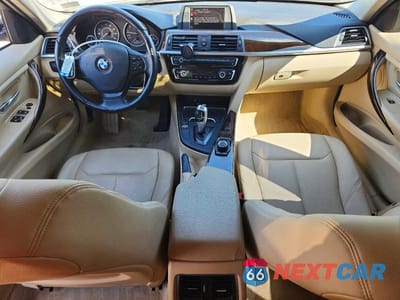 Zdjęcie 8 z 13 samochodu: 2016 BMW 320 XI VIN:WBA8A3C58GK688351 - miniatura