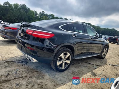 Trzecie zdjęcie samochodu z tyłu: 2018 MERCEDES-BENZ GLC COUPE 300 4MATIC VIN:WDC0J4KB6JF379632 - miniatura