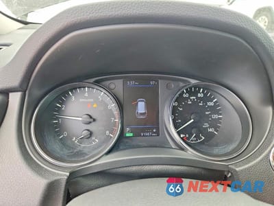 Zdjęcie 9 z 12 samochodu: 2019 NISSAN ROGUE SV VIN:5N1AT2MT5KC701562 - miniatura