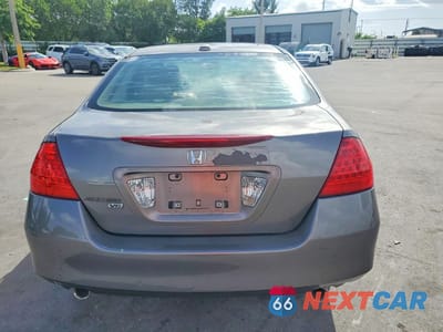 Zdjęcie 6 z 12 samochodu: 2006 HONDA ACCORD EX VIN:1HGCM66506A044043 - miniatura