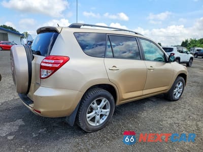 Trzecie zdjęcie samochodu z tyłu: 2012 TOYOTA RAV4 BASE VIN:2T3BF4DV9CW225182 - miniatura