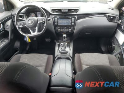 Zdjęcie 8 z 13 samochodu: 2018 NISSAN ROGUE SPORT SV VIN:JN1BJ1CR3JW285266 - miniatura