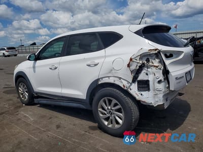 Drugie zdjęcie samochodu z przodu: 2017 HYUNDAI TUCSON SE VIN:KM8J23A43HU386432 - miniatura