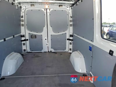Zdjęcie 10 z 14 samochodu: 2017 MERCEDES-BENZ SPRINTER 2500 VIN:WD3PE7CD7HP511421 - miniatura