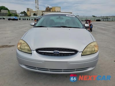 Piąte zdjęcie samochodu w środku: 2002 FORD TAURUS SES VIN:1FAFP55252G248483 - miniatura