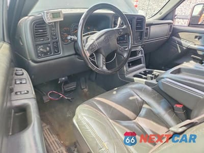 Zdjęcie 8 z 12 samochodu: 2003 CHEVROLET SILVERADO K2500 HEAVY DUTY VIN:1GCHK29183E185183 - miniatura