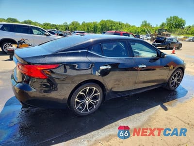 Trzecie zdjęcie samochodu z tyłu: 2017 NISSAN MAXIMA 3.5 SV VIN:1N4AA6AP6HC375469 - miniatura