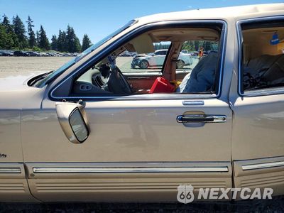 Zdjęcie 7 z 13 samochodu: 1997 LINCOLN TOWN CAR EXECUTIVE VIN:1LNLM81W1VY605328 - miniatura