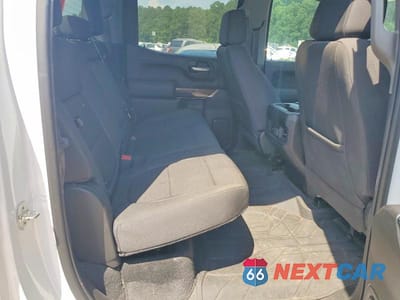 Zdjęcie 10 z 12 samochodu: 2022 CHEVROLET SILVERADO LTD K1500 RST VIN:1GCUYEED4NZ178077 - miniatura
