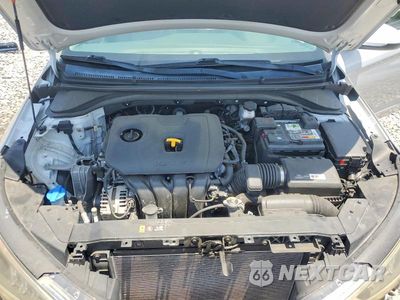 Zdjęcie 11 z 12 samochodu: 2019 HYUNDAI ELANTRA VALUE EDITION VIN:KMHD84LF3KU840637 - miniatura