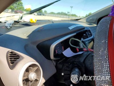 Zdjęcie 9 z 12 samochodu: 2019 CHEVROLET SONIC LT VIN:1G1JD5SB5K4129263 - miniatura