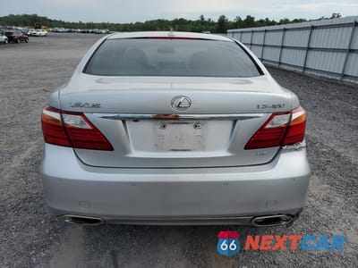 Zdjęcie 6 z 12 samochodu: 2010 LEXUS LS 460 VIN:JTHCL5EF4A5007356 - miniatura