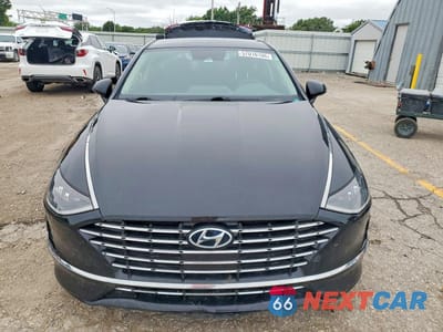 Piąte zdjęcie samochodu w środku: 2022 HYUNDAI SONATA HYBRID SEL VIN:KMHL34JJ5NA038338 - miniatura