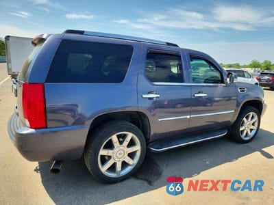 Trzecie zdjęcie samochodu z tyłu: 2007 CADILLAC ESCALADE LUXURY VIN:1GYFK63847R118240 - miniatura