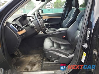 Zdjęcie 7 z 13 samochodu: 2021 VOLVO XC90 T6 MOMENTUM VIN:YV4A22PK5M1744644 - miniatura