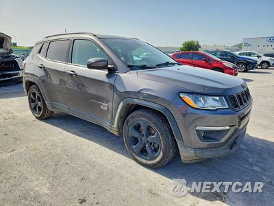 Czwarte zdjęcie samochodu z boku: 2019 JEEP COMPASS LATITUDE VIN:3C4NJCBB6KT856606 - miniatura