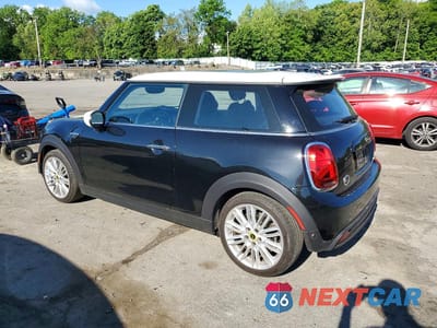 Drugie zdjęcie samochodu z przodu: 2024 MINI COOPER SE VIN:WMW13DJ0XR2U65126 - miniatura