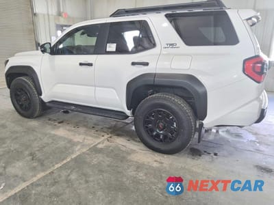 Drugie zdjęcie samochodu z przodu: 2026 TOYOTA 4RUNNER TRD OFF-ROAD PREMIUM VIN:JTEVA5BR6T5097459 - miniatura