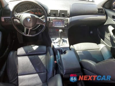 Zdjęcie 8 z 12 samochodu: 2004 BMW 325 XI VIN:WBAEU33494PR14011 - miniatura