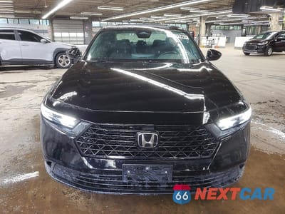 Piąte zdjęcie samochodu w środku: 2024 HONDA ACCORD HYBRID SPORT VIN:1HGCY2F58RA041618 - miniatura