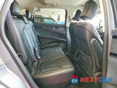 Zdjęcie 11 z 14 samochodu: 2022 LINCOLN NAUTILUS VIN:2LMPJ8J92NBL10650 - miniatura