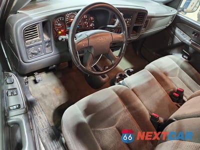 Zdjęcie 8 z 13 samochodu: 2005 CHEVROLET SILVERADO K1500 VIN:1GCEK14V45Z266233 - miniatura