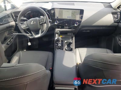 Zdjęcie 8 z 13 samochodu: 2024 LEXUS NX 350H PREMIUM VIN:2T2GKCEZ2RC026499 - miniatura
